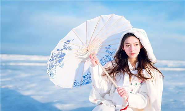 余江试管代怀生子多少钱一个？助孕之路的费用分析与方案选择